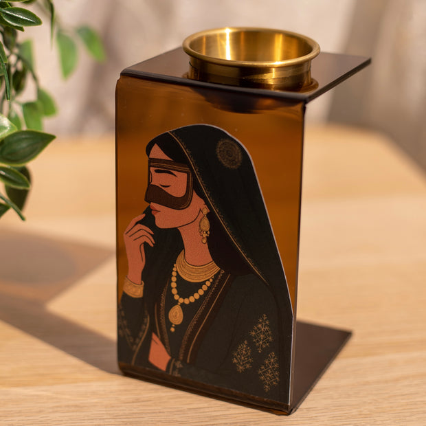 مدخن بنت زايد
